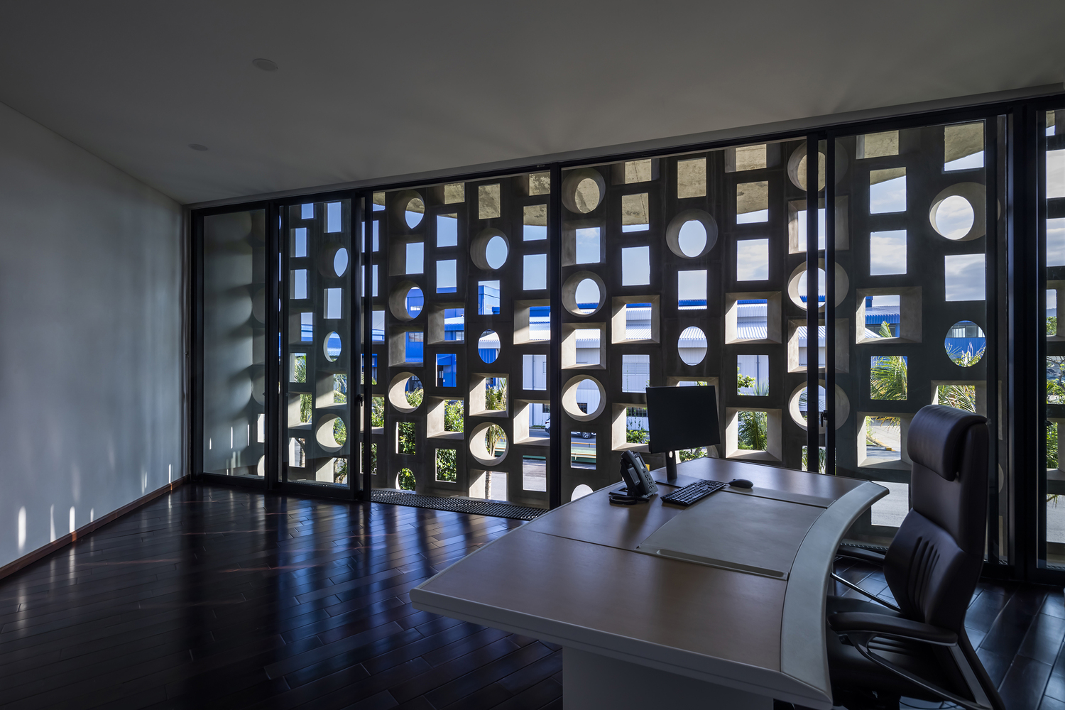 the-kaleidoscope-office-and-residence-SURFACES-REPORTER