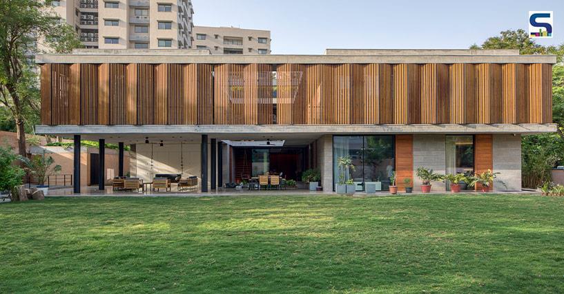 This Stunning Ahmedabad Villa Features Transformative Facade, Inspired by Traditional Jaalis
