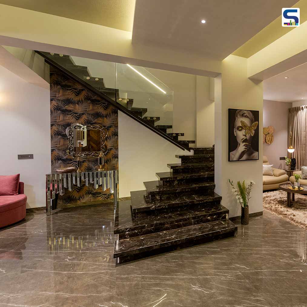 An Eclectic Bungalow With A Touch of NeoClassicism | Neeyon Interiors | Nivid House | Pune