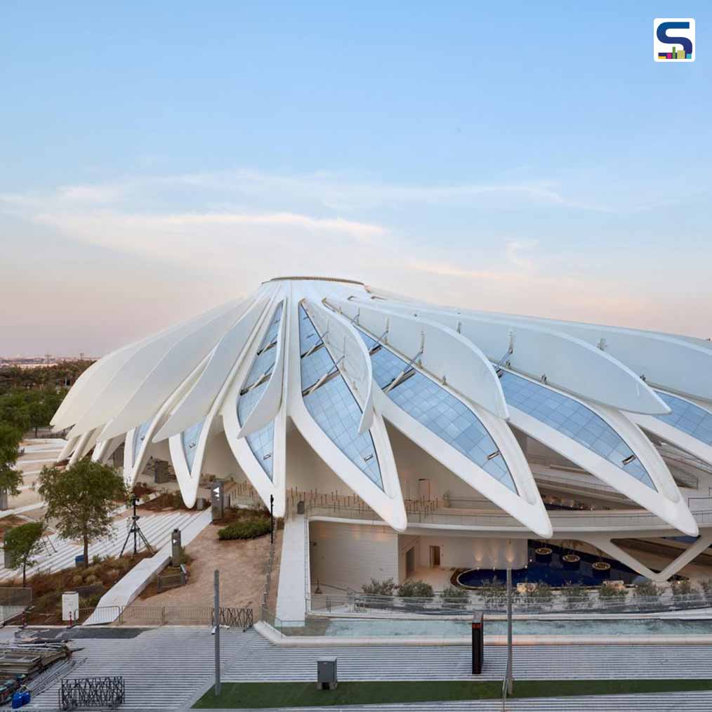 UAE Pavilion at Dubai Expo Features The Shape of A Falcon Wing | Santiago Calatrava